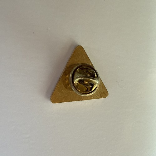 Lot of 4 Vintage Space Shuttle Pins-Classic TV Star Trek Vulcan Pin-Plane Figure - Picture 7 of 9