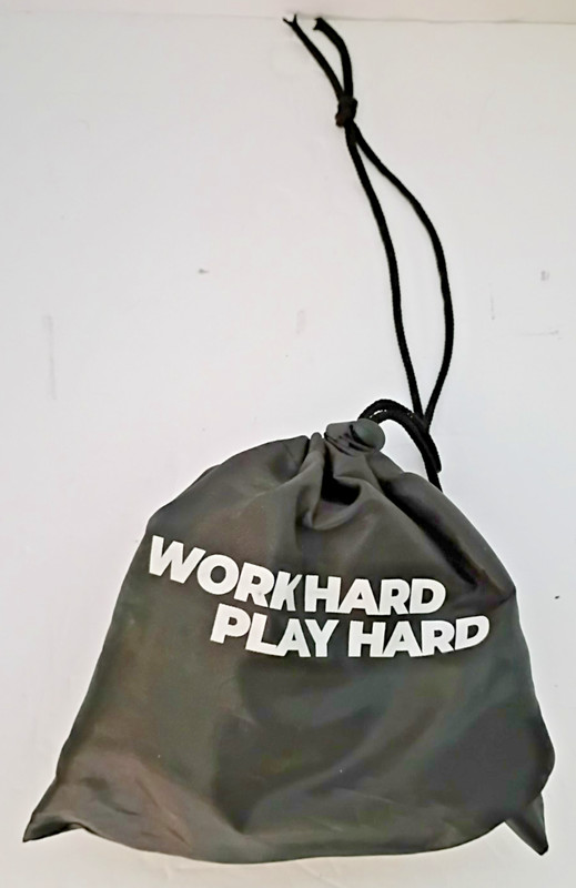 WORKHARD PLAYHARD Training Workout Resistance Mask w/ Carry Bag Extra Valves Man