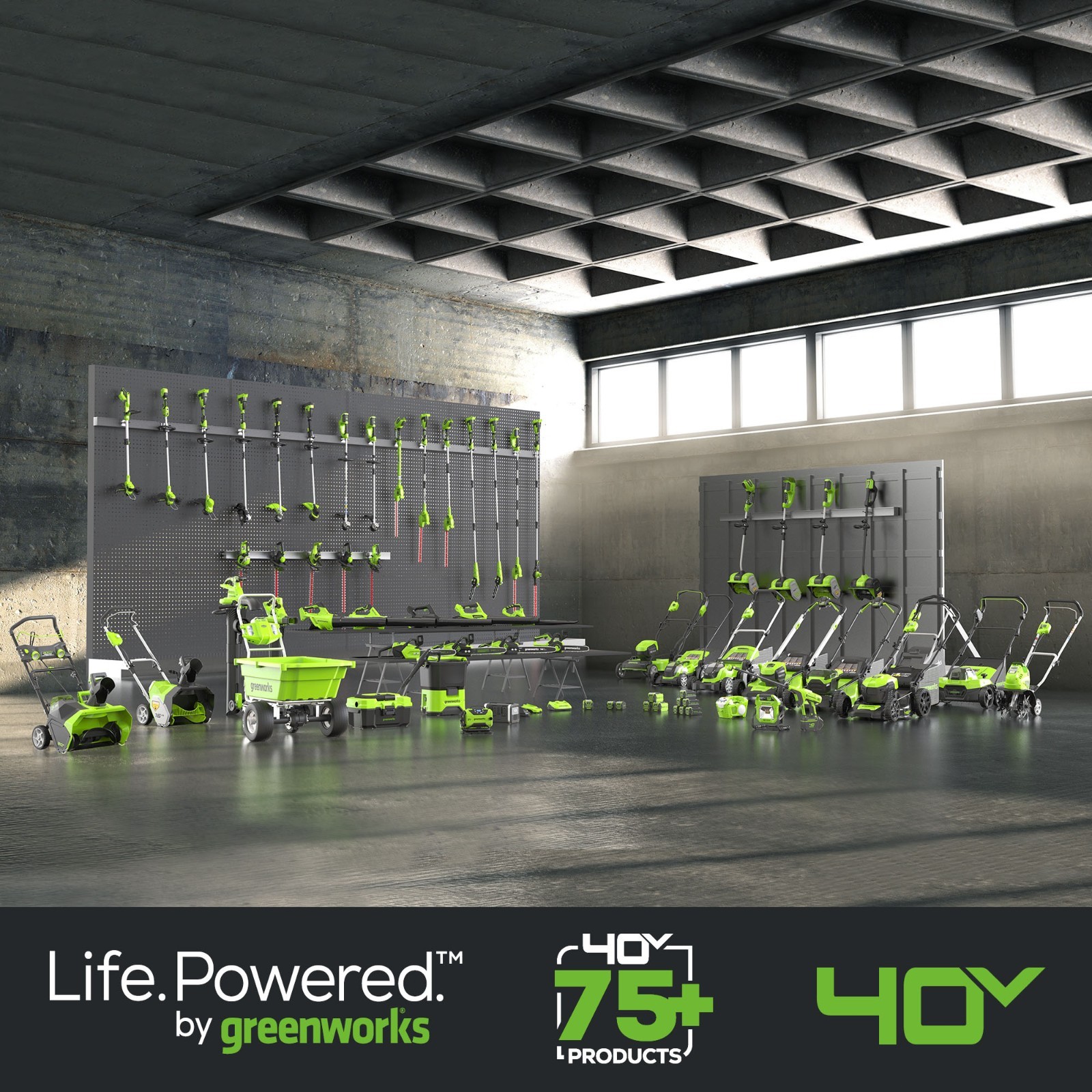 Greenworks 40V Cordless Leaf Blower (550CFM 130MPH) with 4Ah Battery and Charger