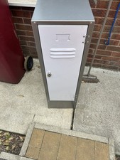 1 Door Steel Locker 970 mm H x 380mmW x 300mmD