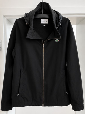 Lacoste Jacke Herren Gr. L / FR 54 Schwarz Kapuze Übergangsjacke