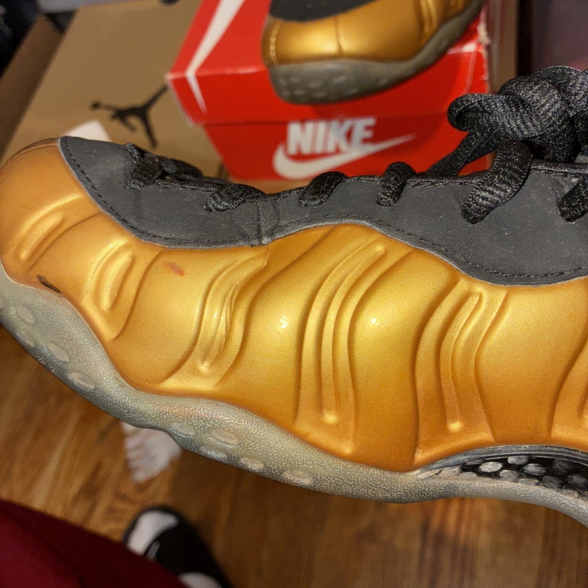 NIKE AIR FOAMPOSITE ONE - METALLIC GOLD - 10.5M - USED (REP  display picture 1