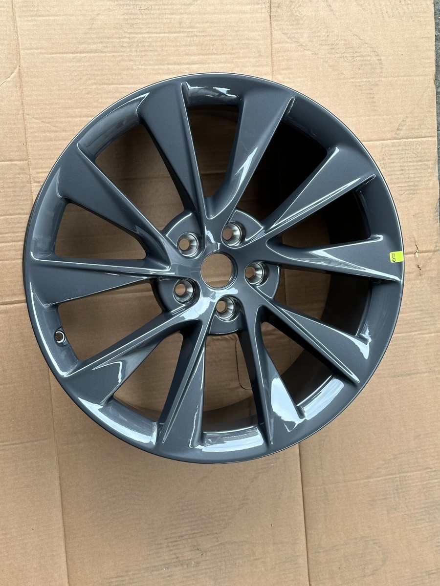 21-23 TESLA MODEL S 21