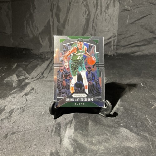Giannis Antetokounmpo 2019-20 Panini Prizm Base Card #152 Milwaukee Bucks