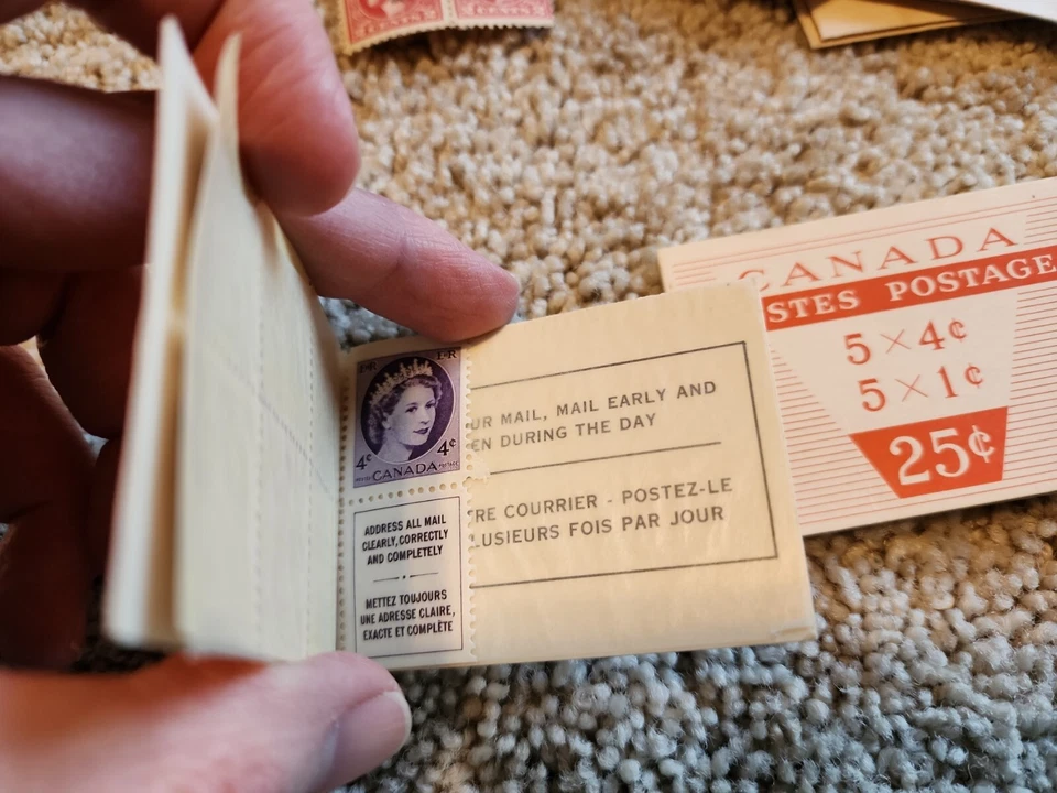 1954 Canada Partial Books of Queen Elizabeth II Postage Stamps: 1 cent & 4 cent  - Image 3 of 4