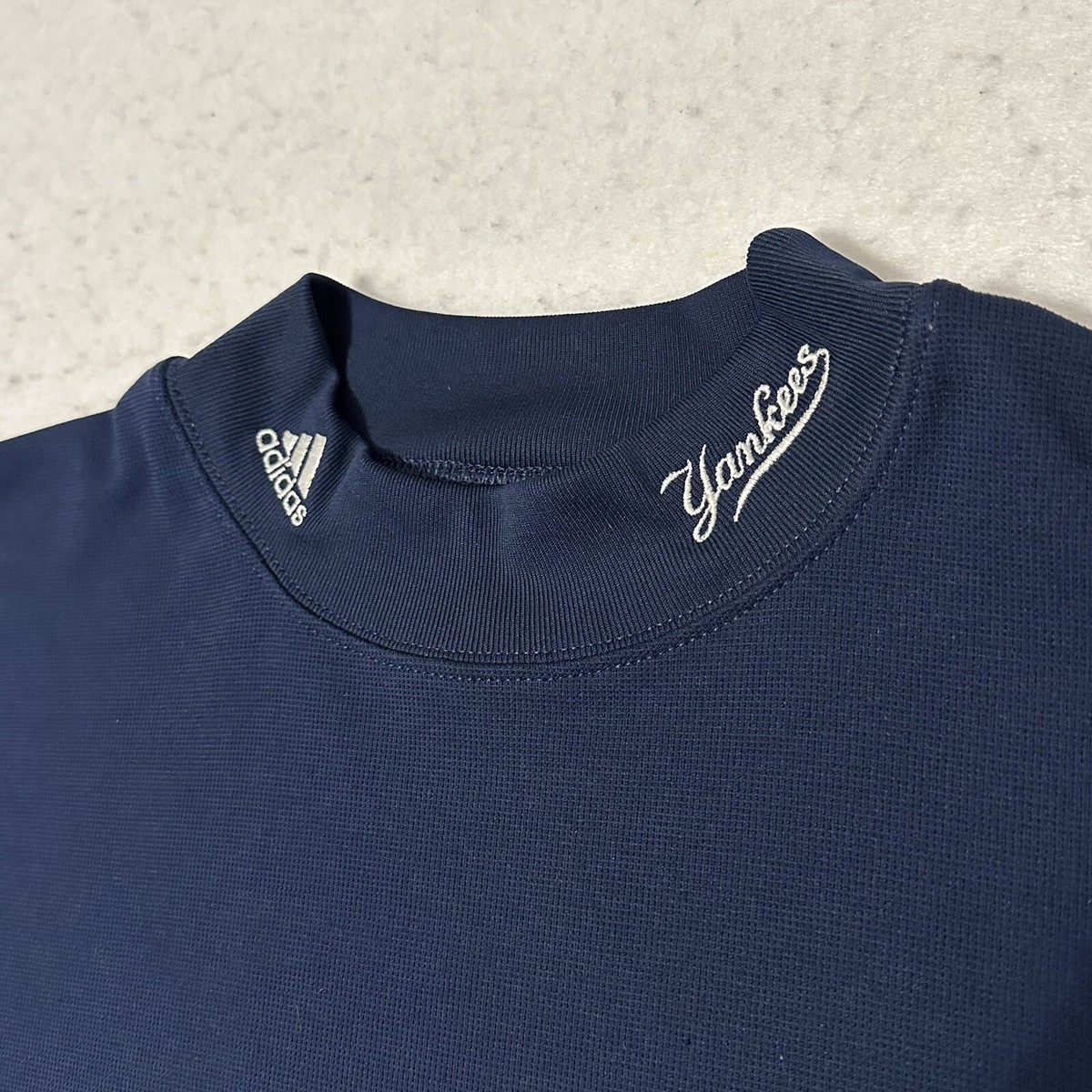 New York Yankees Mock Neck Turtleneck Adidas MLB Short New York Yankees Mock Neck Turtleneck Adidas MLB Short