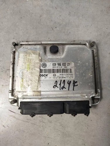 VW POLO AW1, BZ1, AE1 Motorsteuergerät ECU 030906032cm 1.40 Petrol 31940659