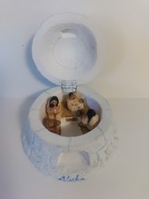 Golder Image Alaska Family 2002 Deco Hinge Mini Ceramic Igloo