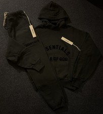Fear Of god Essential Jet Black Set XS
