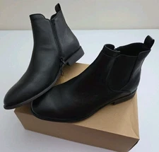 Frye And Co NWT Mens Michael Black Zip Up Ankle Boots, Size 12M