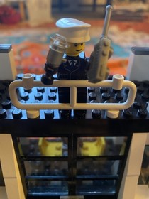 Vintage LEGO CITY: Police Station (7237) - 99% Complete With Minifigures Retired