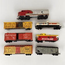 Lot Of 7 HO Scale Train Cars For Parts Only