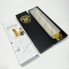 Wizarding World HARRY POTTER Hufflepuff KRAWAT Pudełko upominkowe NOWE Majtki Cosplay