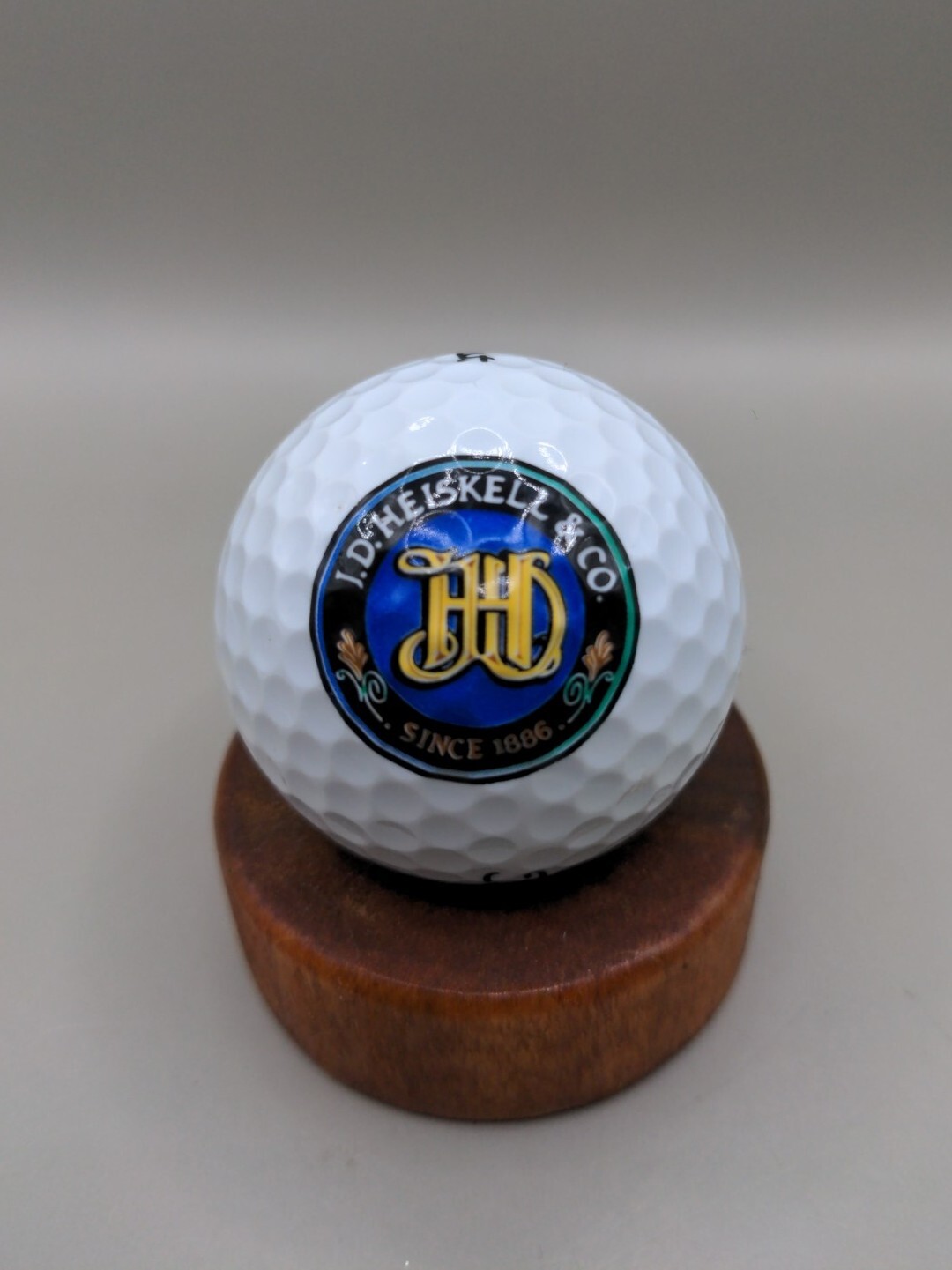 J. D. Heiskell & Co. Logo Golf Ball Titleist Collectors Display Ball | eBay