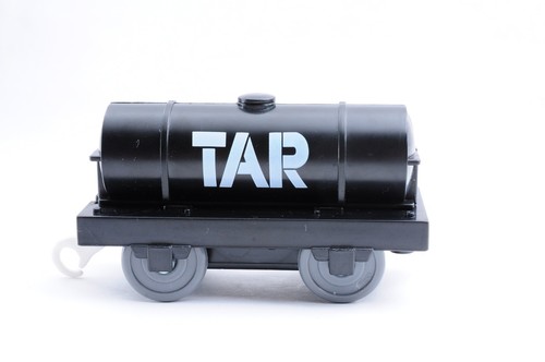 TOMY Plarail Thomas & Friends Bell Tank Car Set – Thomas Engine & 2 Tank Cars - Picture 14 of 18