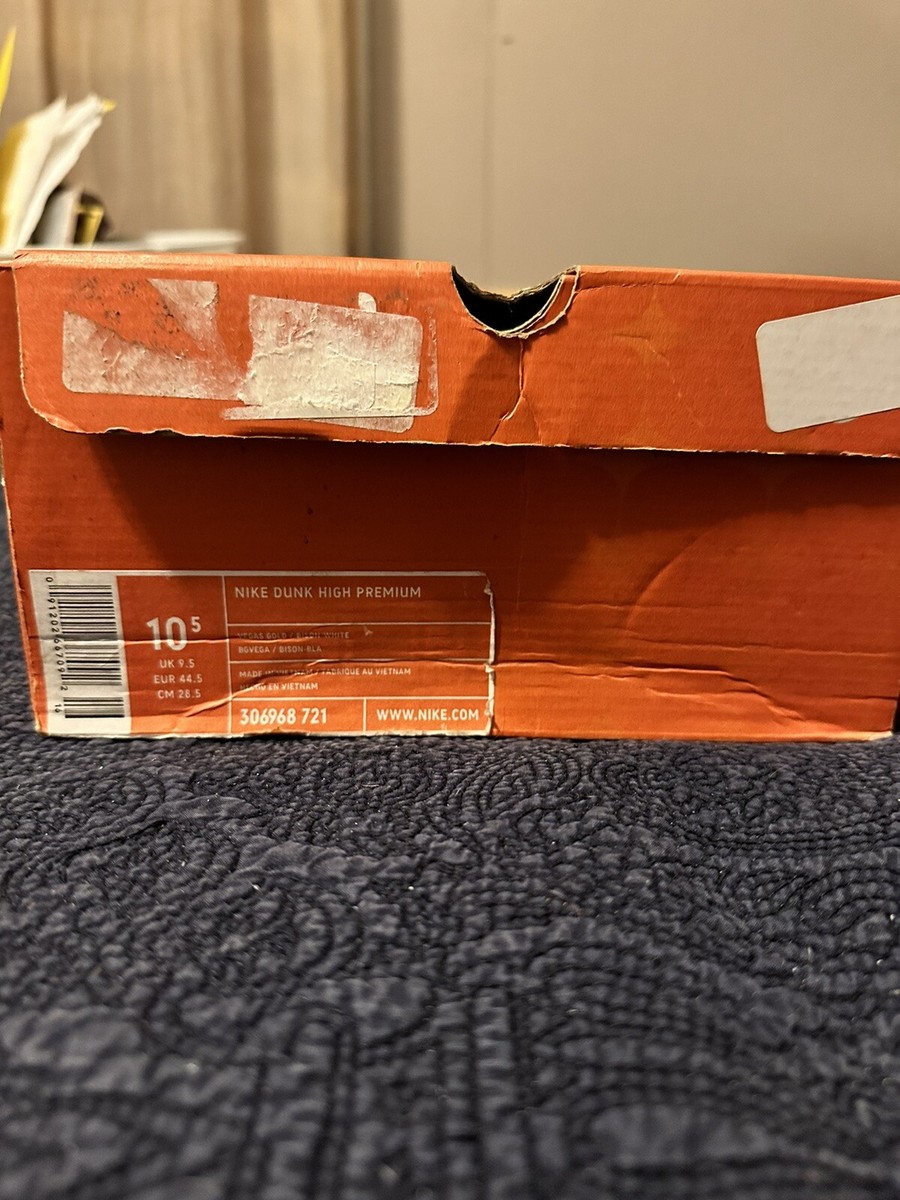 2006 nike dunk premium vegas