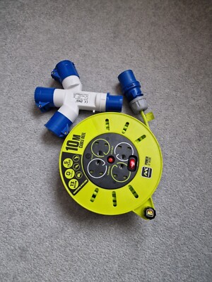 Wohnwagen Einhängespule 16Amp Stecker 10m Länge limettengrün Kabel + 3 Wege Splitter