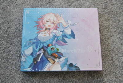 Honkai Star Rail: March 7th Aufsteller, Button und Schlüsselanhänger