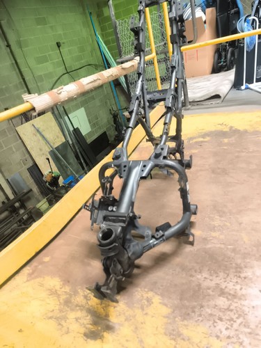 Cadre principal et V5 HPI transparent Yamaha Tracer 700 Mt-07 2016 à 2019  - Photo 4/24