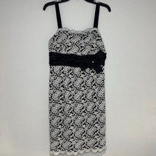 R M Richards 2 Pcs White Black Lace-like Evening Dress Jacket, Size 12 Petite