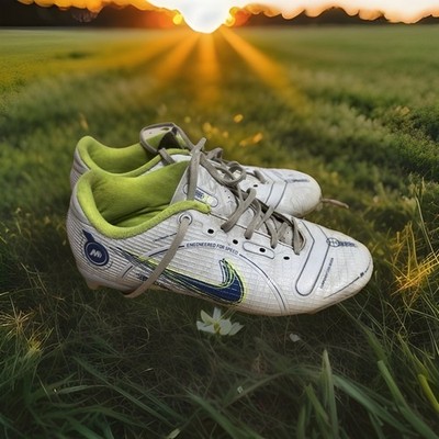 Nike Fussballschuh JR VAPOR 14 ACADEMY FG/MG Größe 33 weiß DJ2856-04