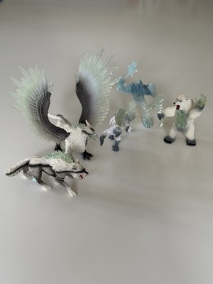 Eldrador Eis-Figuren (Schneewolf, Eistiger, Eisgreif, Blizzard-Bär, Eismonster)