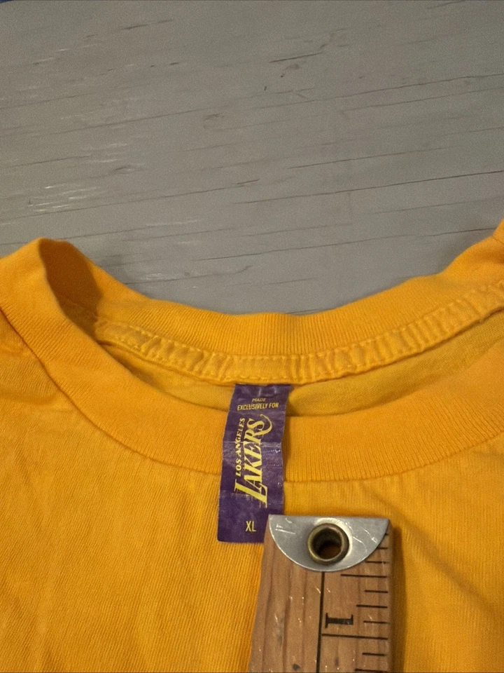 NBA LA Los Angeles Lakers Red Hot Chili Peppers Unlimited Love SGA Shirt Sz XL - Image 3 of 4