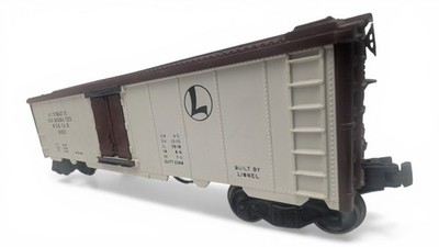 Lionel Trains 36621 Automatic Refrigerated Milk Car 1:48 Scale O Gauge Boxcar