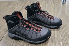 New Without Box Simms Mens Flyweight Boots Vibram Soles, Steel Grey, Mens Size 9