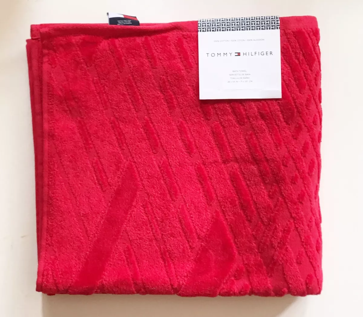 TOMMY HILFIGER PATTERN BRIGHT RED 100% COTTON VELVETY BATH TOWEL 28x 54