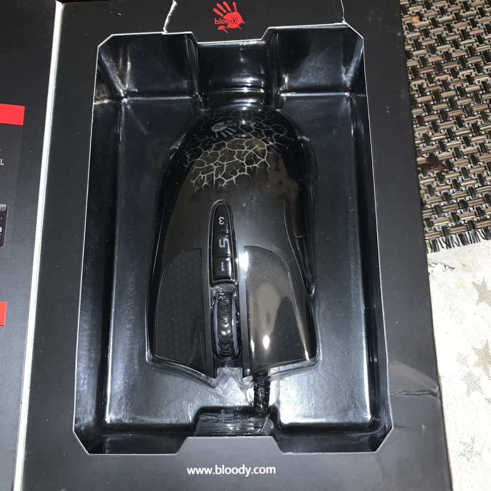 For Bloody A90 Optical Gaming Mouse Colorful Glare Wired Mice Inactive version - Image 3 of 4