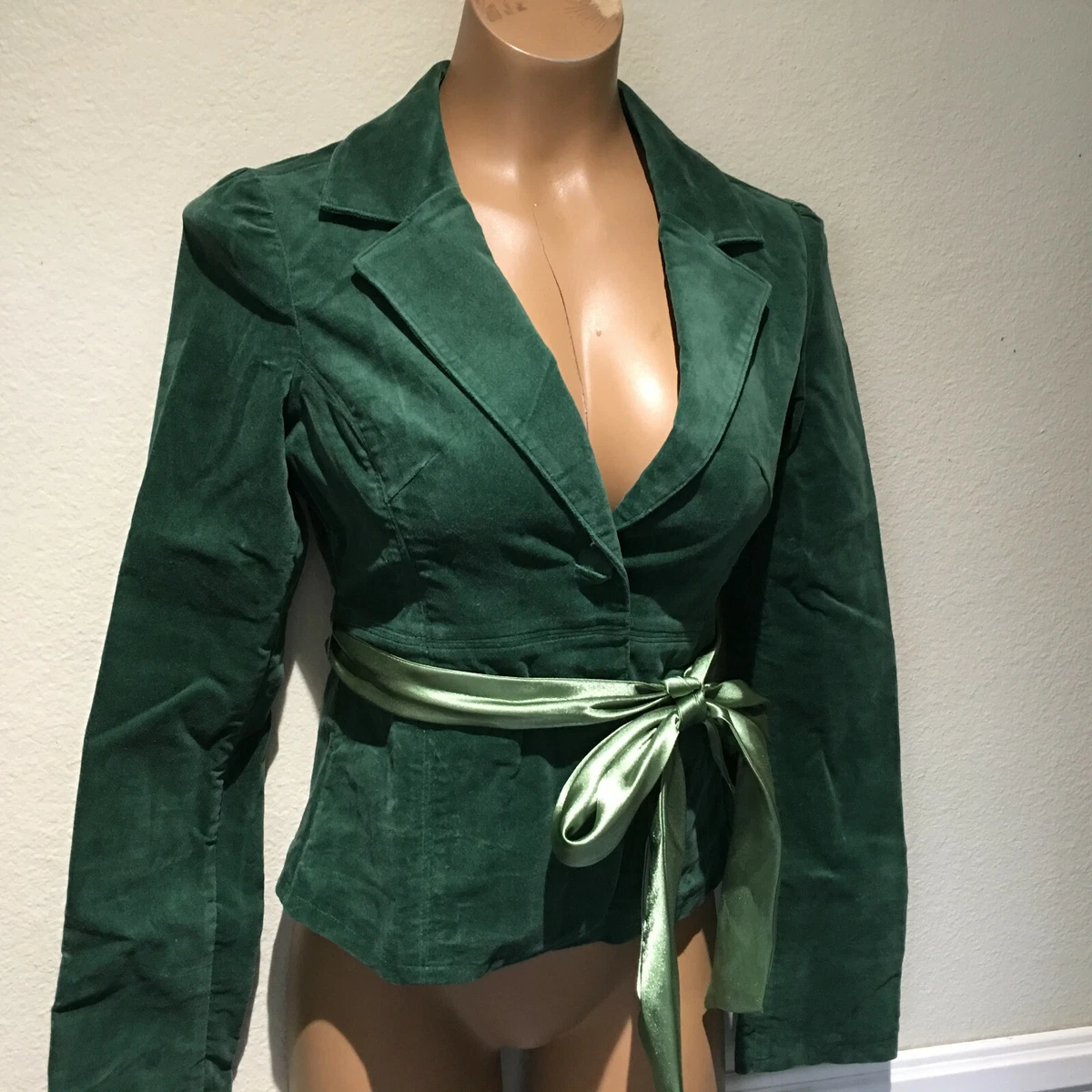 Green velvet jacket forever best sale 21