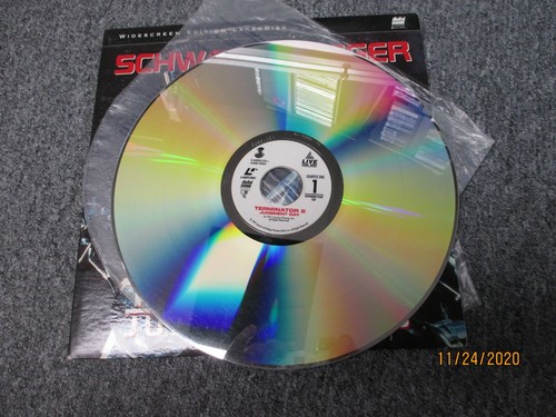 LASER DISC TERMINATOR 2 JUDGMENT DAY WIDESCREEN SCHWARZENEGGER 2 DISC SET VG+ - Picture 4 of 4