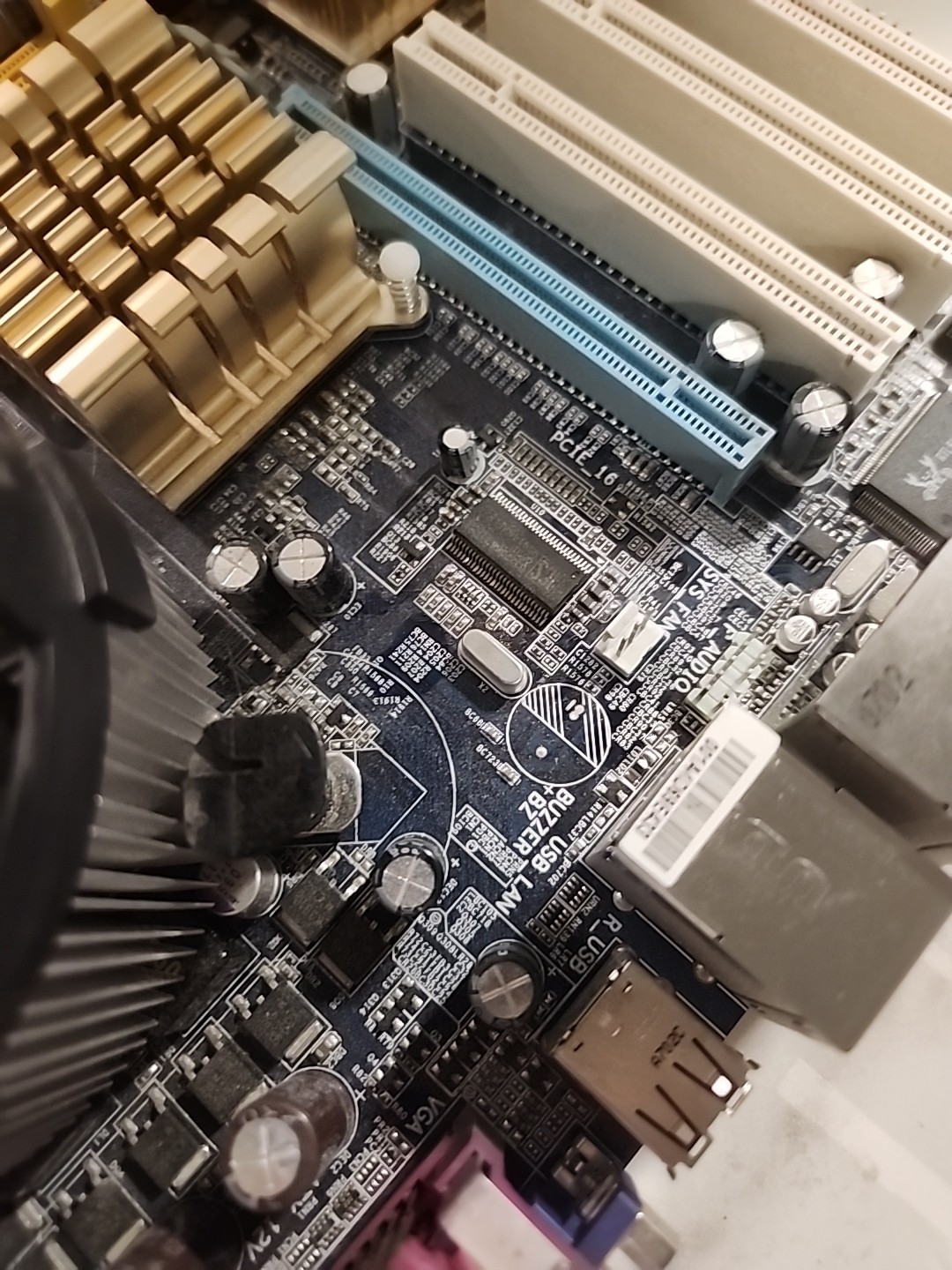 1PC Used GIGABYTE GA-945GZM-S2 Motherboard