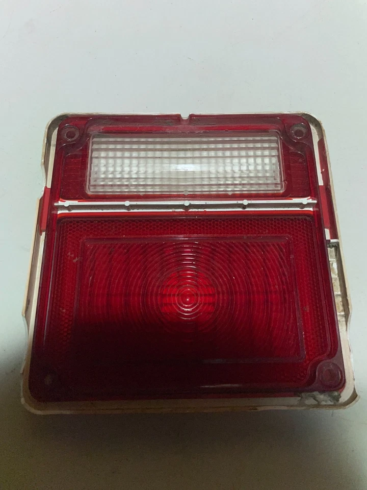 GMC Chevrolet Serie G 1971-1984 furgonetas G10 G20 lente de luz trasera 2 5963147, 5962558 Foto 4 de 4