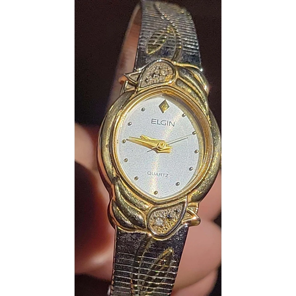 Reloj de cuarzo para mujer Elgin tono dorado con detalles florales EK909-007 S130 SR621SW Foto 4 de 4