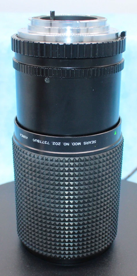Sears 70–210mm f/4.0 Multi-Coated Zoom Lens — Macro | MD Mount | Manual Focus - Image 3 of 4