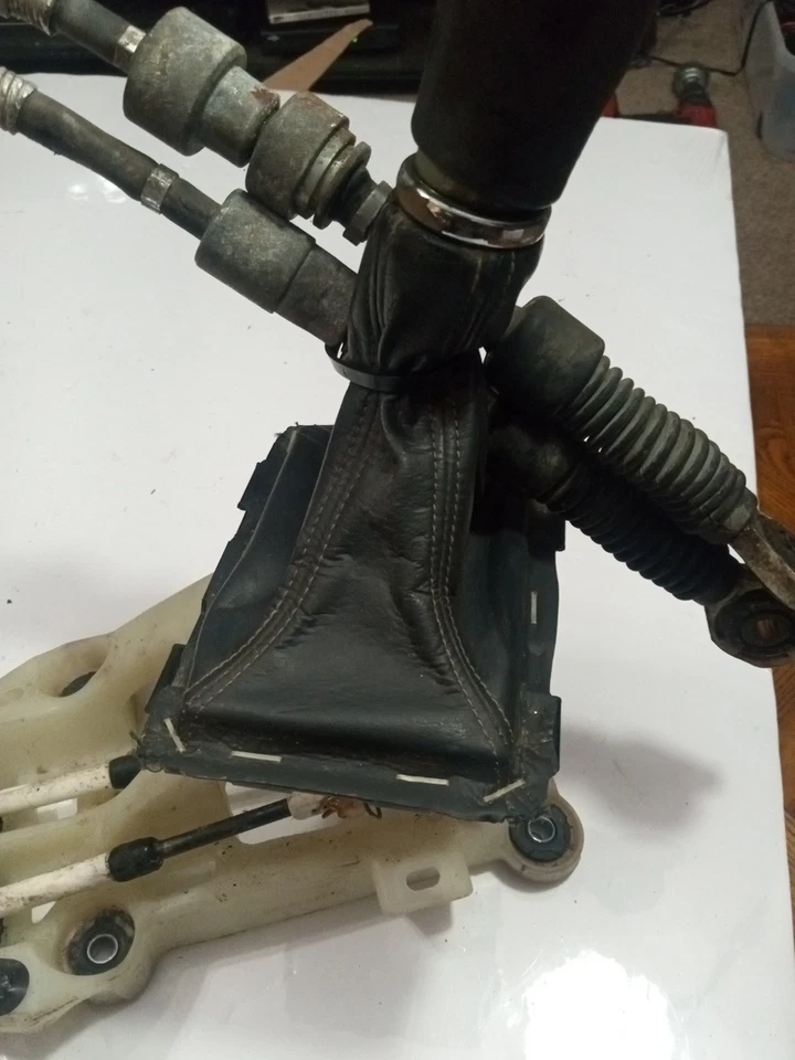 2008 Scion TC 5-Speed Manual Shifter Selector Assembly With Cables - Image 3 of 4