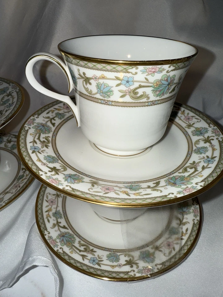 Vintage Noritake Sakura 9704 Bone China Teacup & Saucer Set of 6 Gold Trim Japan - Image 3 of 4