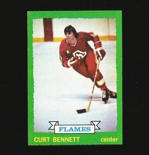 1973-74 Topps Hockey Card Number 152 Curt Bennett Atlanta Flames #152