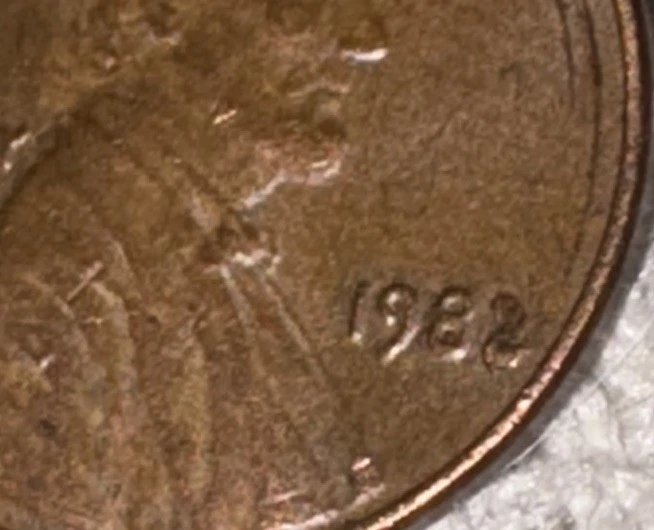 1982 Lincoln Memorial Cent. Large Date. Strike Error. - Image 4 of 4