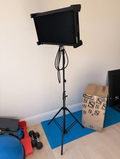 Kino Flo Celeb 250 DMX LED Fixture with Matthews 9.5-foot 2.8m black stand