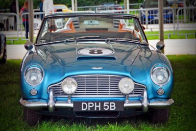 Aston Martin DB5 Sport Motor Car Auto Fahrzeug Foto Bild Druck