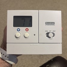 Goodman Non-Programmable Digital Thermostat Model TSTATG1100-2