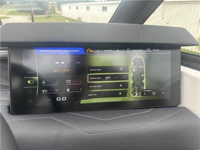 2025 Nautique G23  Victory Red