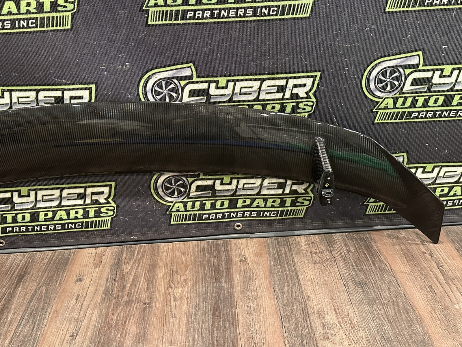 2017-2018 AUDI R8 CARBON FIBER SPOILER WING GENUINE OEM *HAS FULL PPF*
