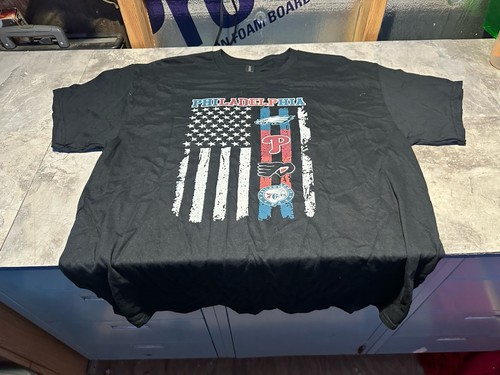 NWOT PHILADELPHIA EAGLES/ Phillies/ Saquon Barkley #26 T-SHIRT Black ADULT XL - Afbeelding 1 van 3