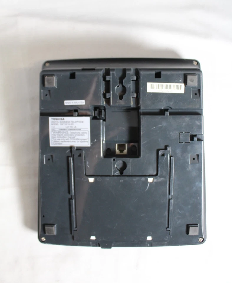 Lote de 10 teléfonos de oficina IP Toshiba DKT3210-SD con teléfonos y soportes Foto 4 de 4