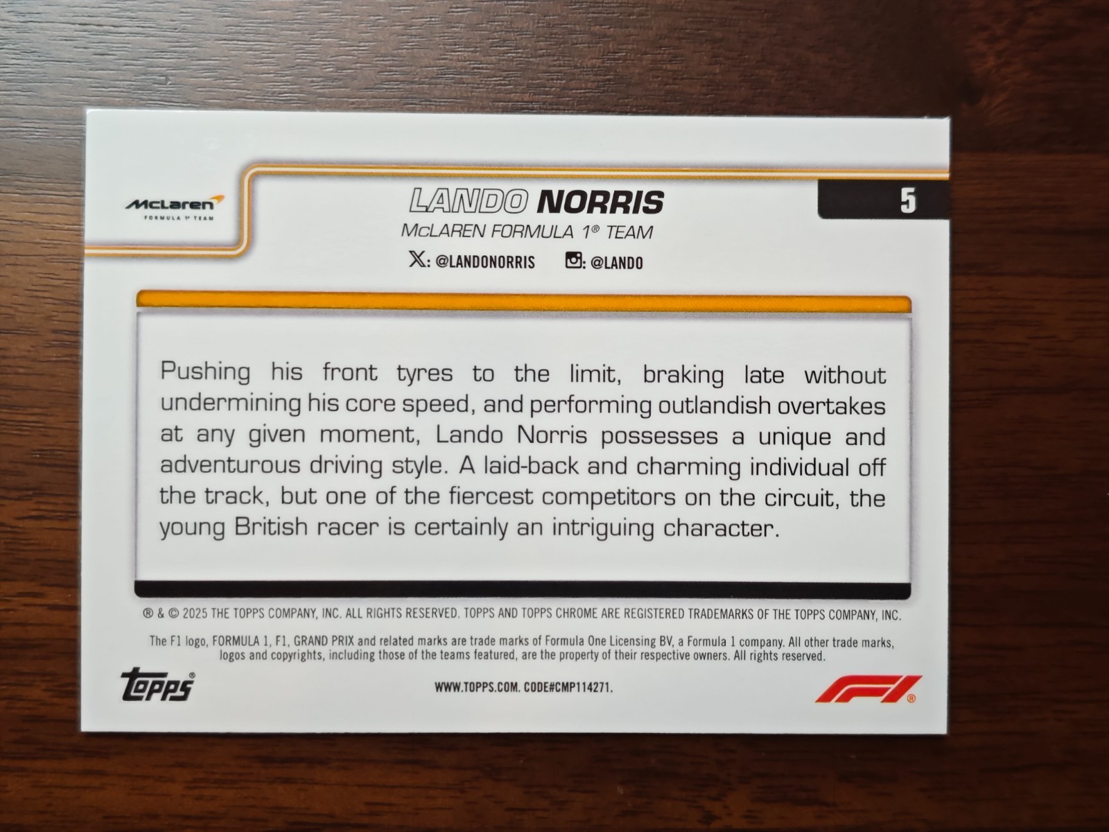 2025 Topps Chrome F1 Lando Norris Portrait True Green Refractor 17/99 view 2