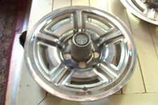 Oe Vintage 5 Slot 15 Inch Wheelcover66-68 Galaxiemustang Flawed But Useful